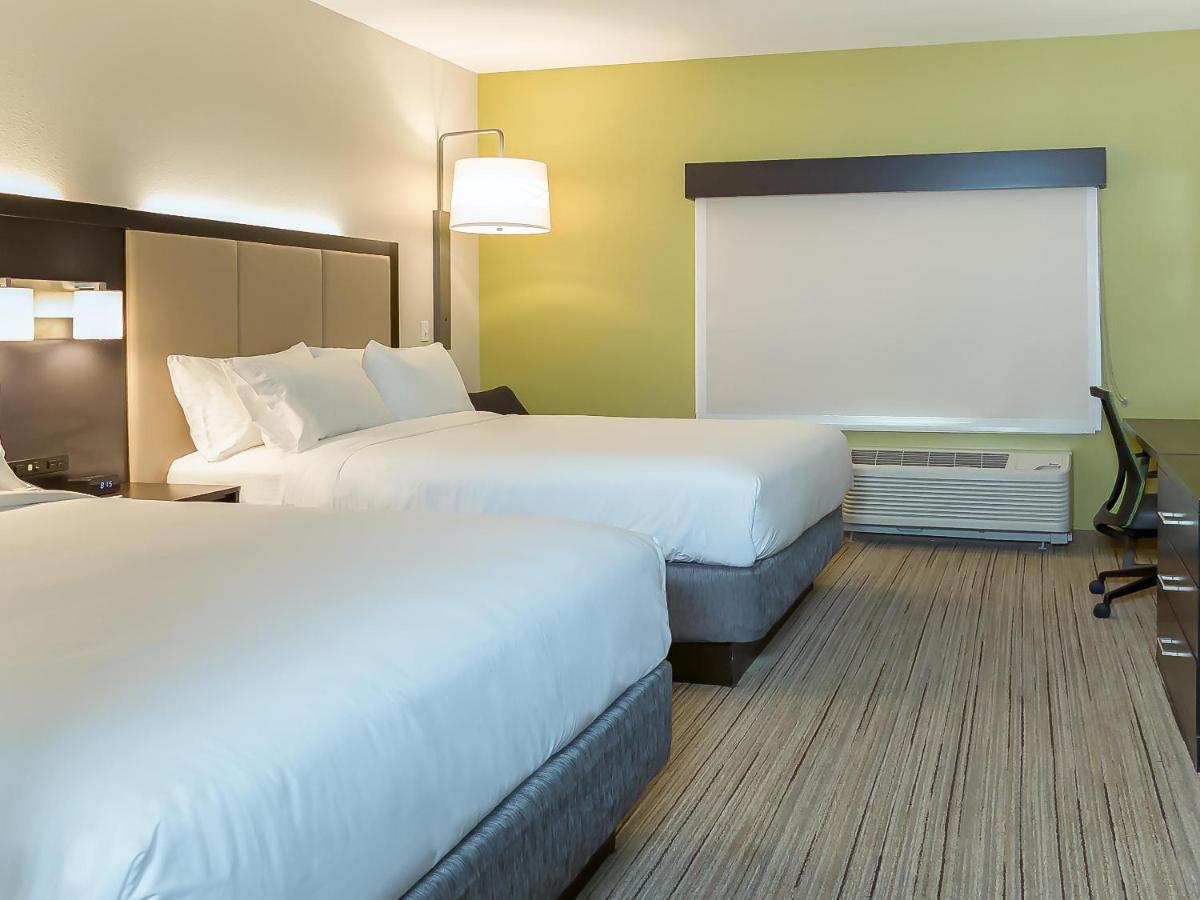 Holiday Inn Express & Suites - Tampa East - Ybor City, An Ihg Hotel Extérieur photo
